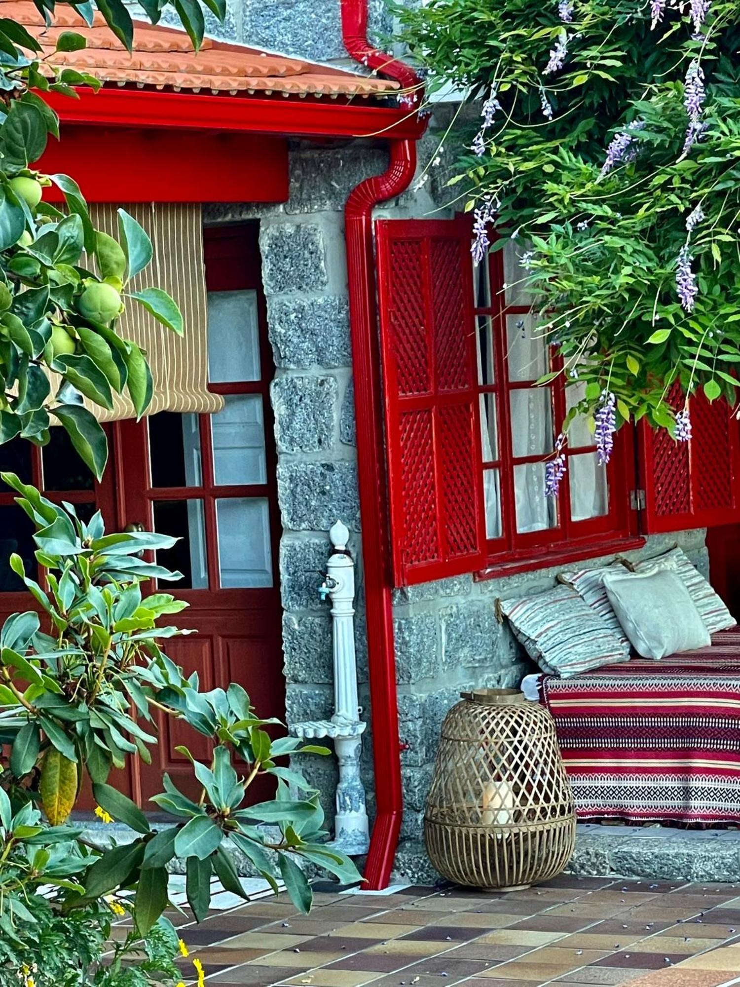 Vila Aurora Parada de Gatim エクステリア 写真