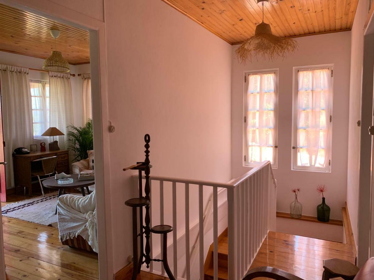 Vila Aurora Parada de Gatim エクステリア 写真